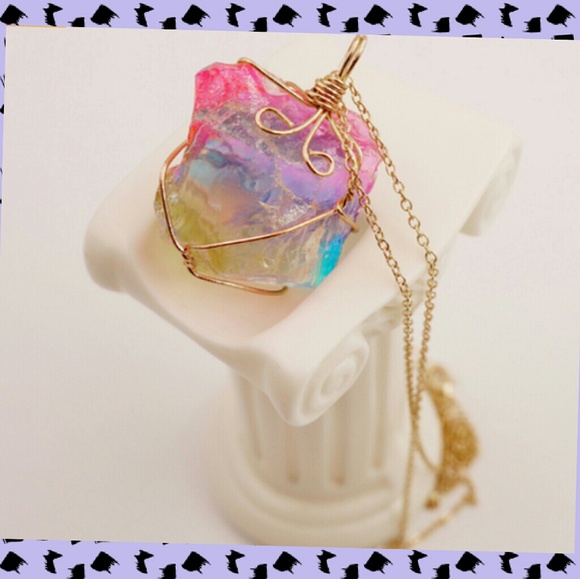 3CTW Colorful Natural Crystal Pendant Necklace - Picture 3 of 3